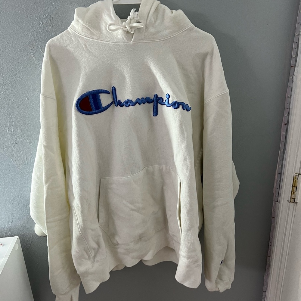 White champion hoodie
